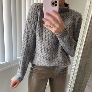 Gray knitted sweater mango